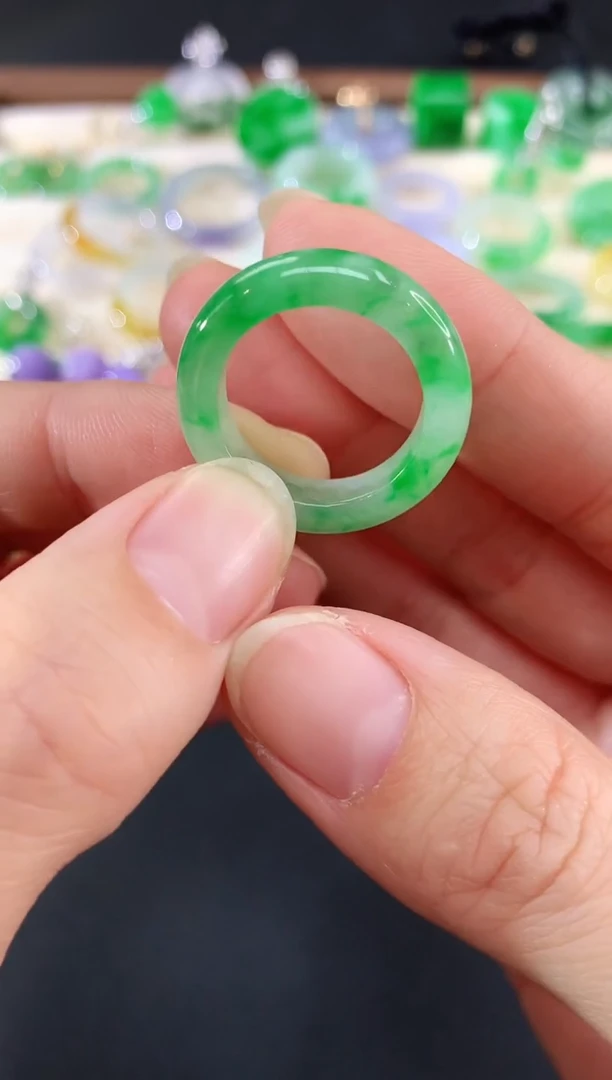 未镶嵌戒圈翡翠45|2800