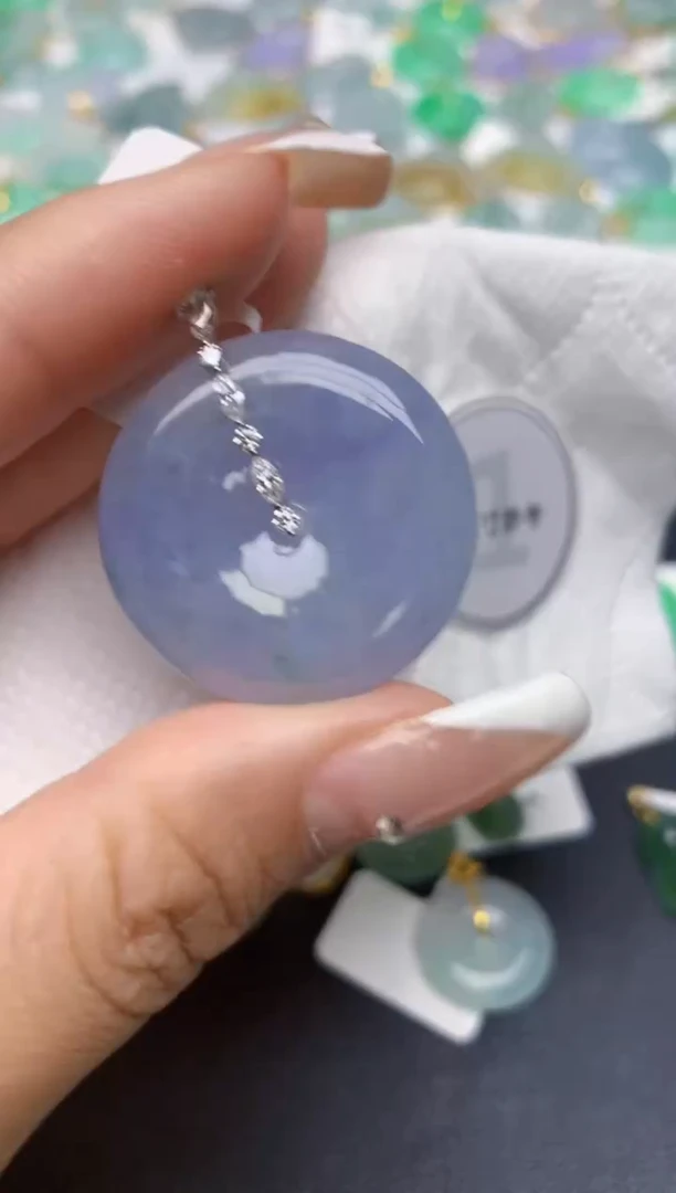 翡翠18K金镶嵌颈饰天然缅甸A货翡翠