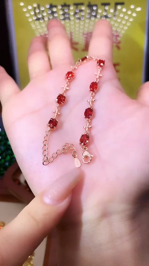 手链银S925镶嵌石榴石.......