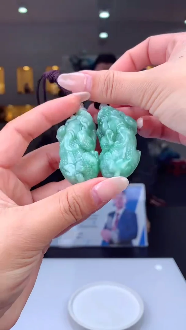 【闪购商品】定制翡翠未镶嵌天然A货翡翠（拍一发二)