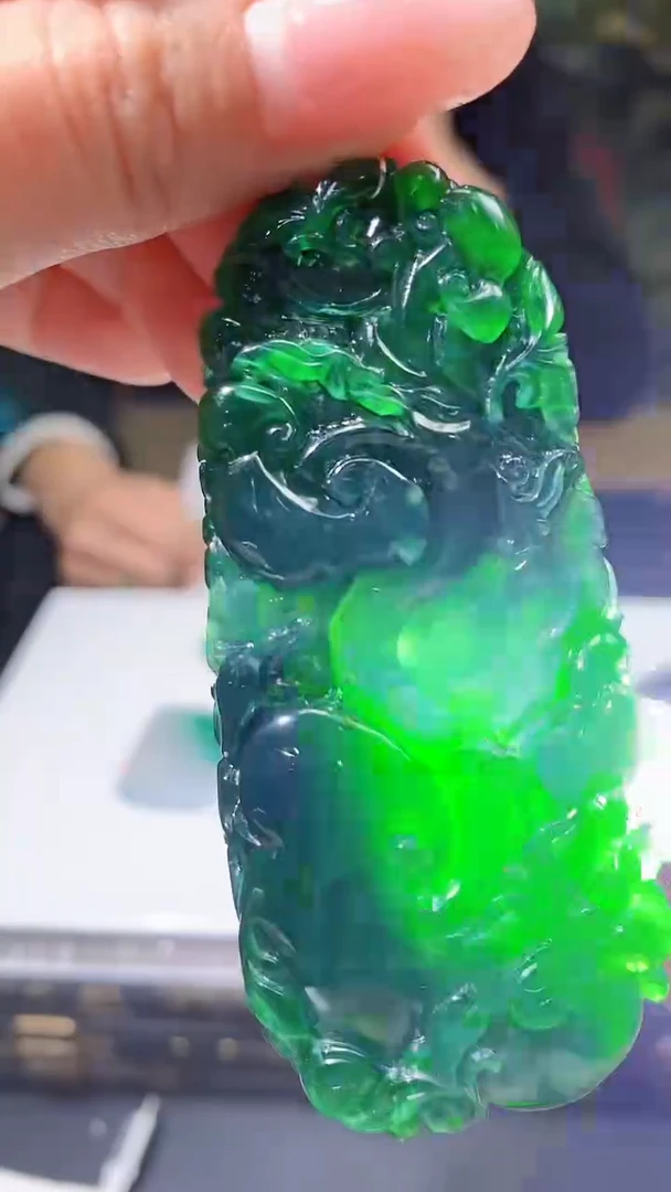 【闪购商品】定制翡翠未镶嵌5143jj-毛货挂件