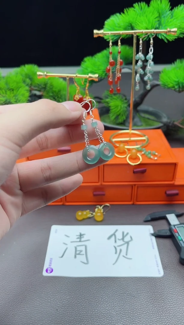 翡翠银S925镶嵌耳饰811