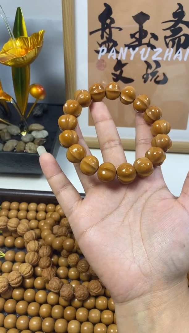 手串/手链核桃三花鲨鱼