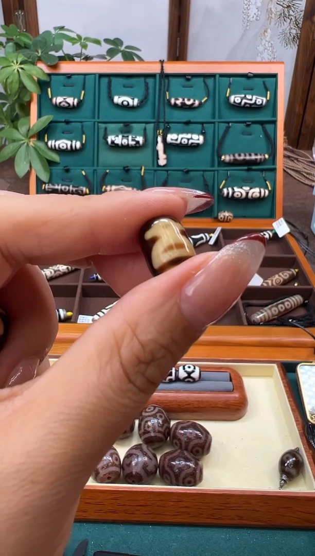 合金颈饰玛瑙/玉髓（覆膜）18.(微瑕随机发货)