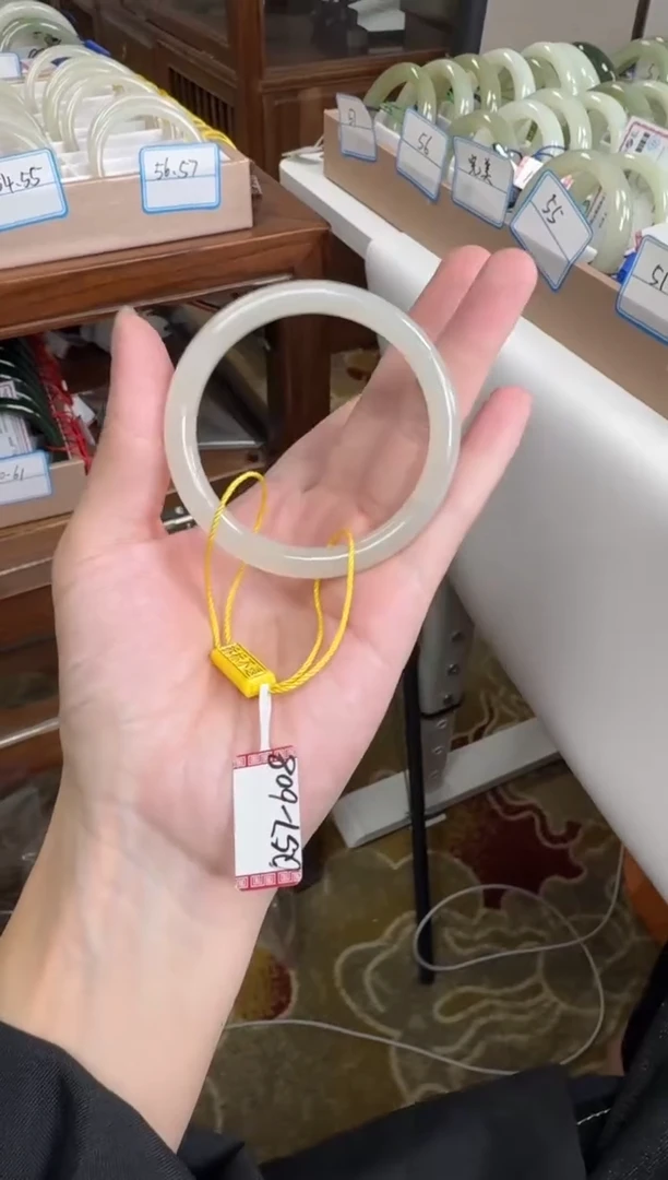 未镶嵌手镯和田玉56-608