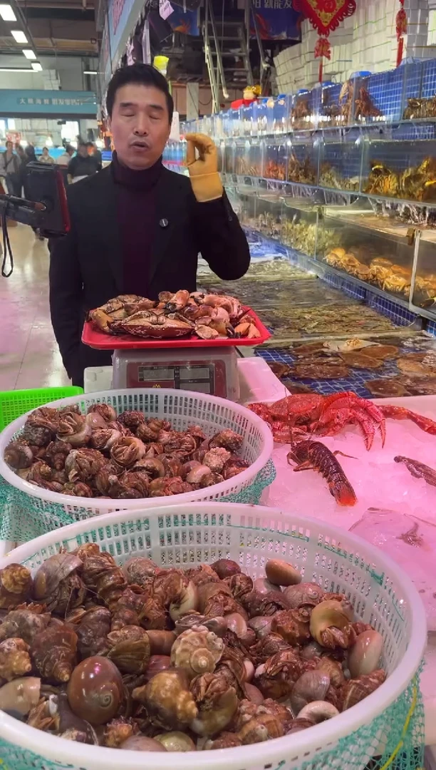 中国大陆断氧面包蟹3只，有断爪，6.5斤