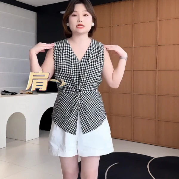 大码胖MM格子衬衫女夏季收腰显瘦设计感法式无袖V领不规则上衣ins