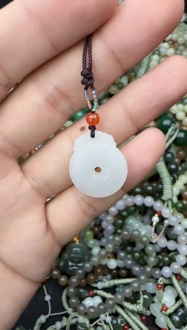 颈饰未镶嵌和田玉拍一发一