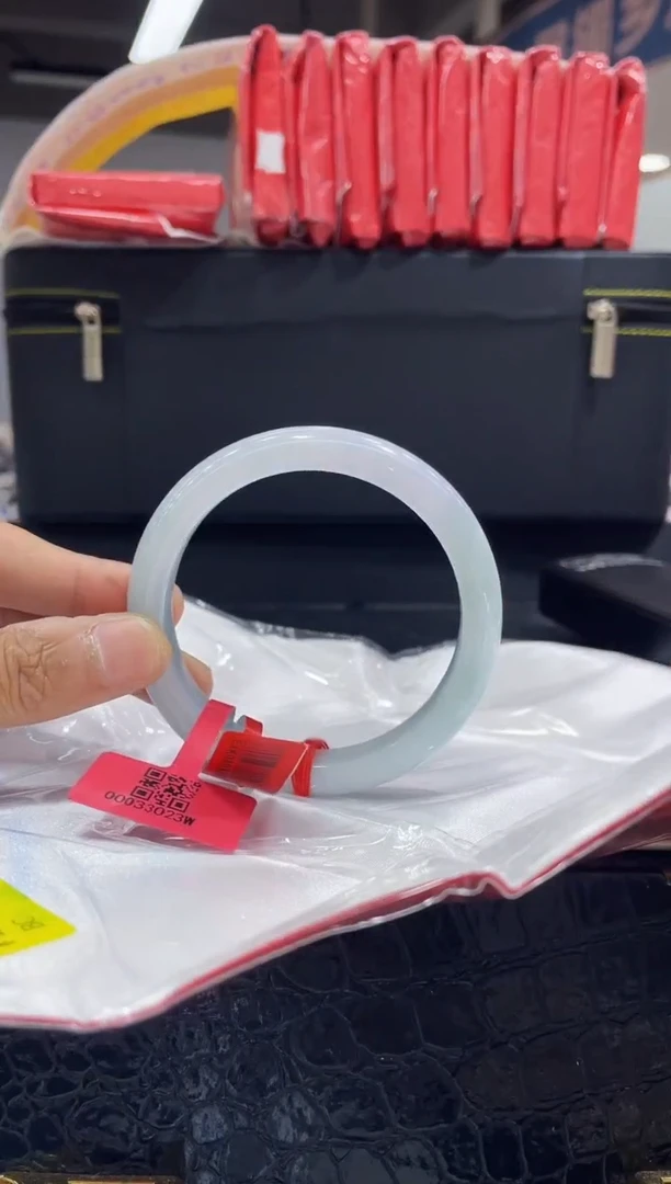 未镶嵌手镯翡翠7 5758