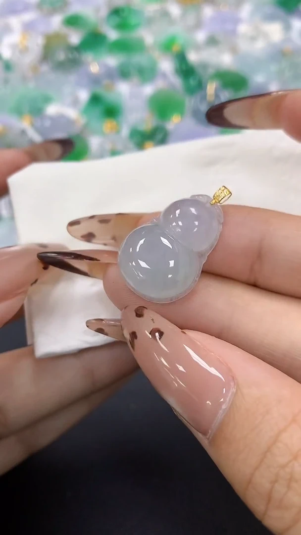 颈饰18K金镶嵌翡翠a货假一赔三支持复检百元上9元证书费自理