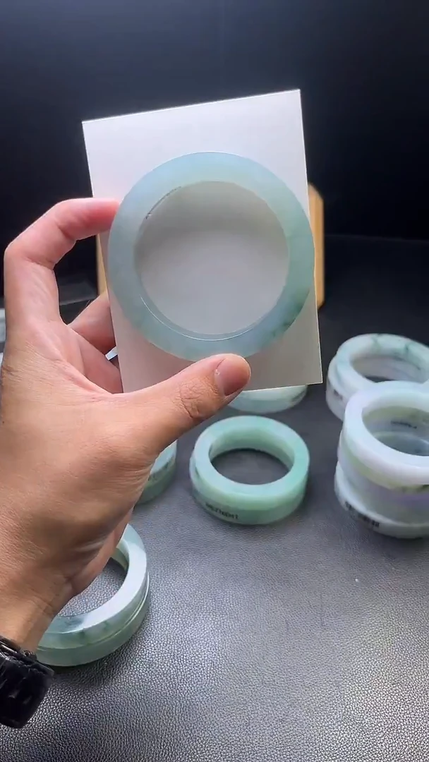 定制翡翠手镯未镶嵌福*姐定制