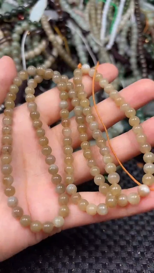 和田玉未镶嵌颈饰1