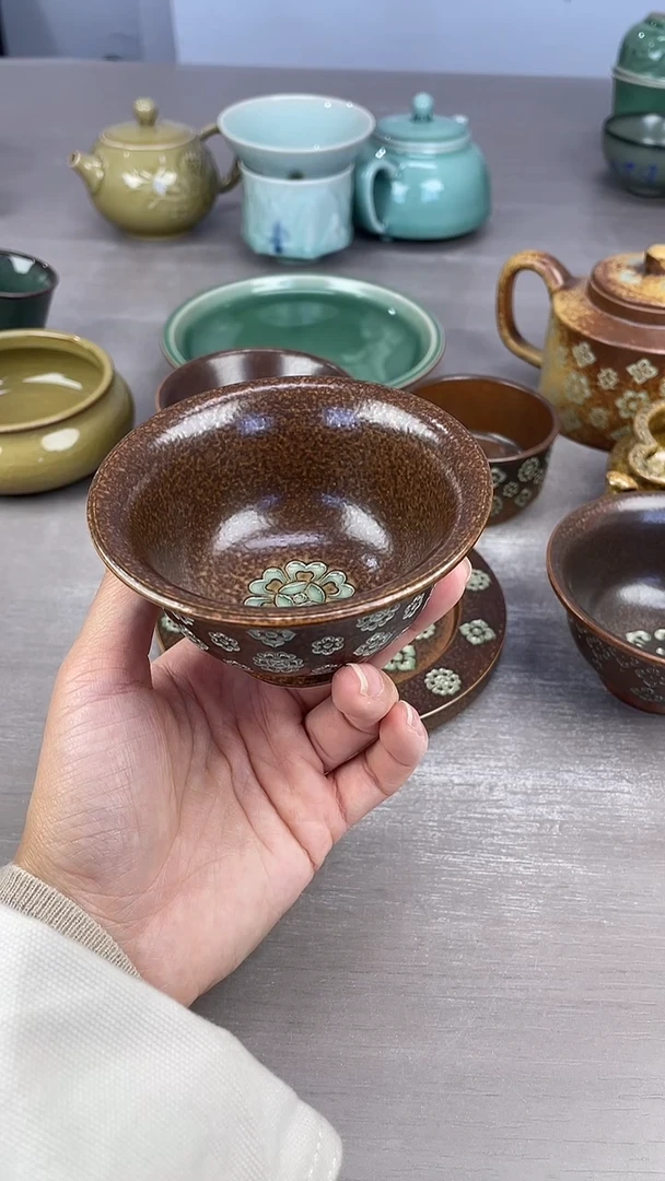 青瓷仓储福利清仓