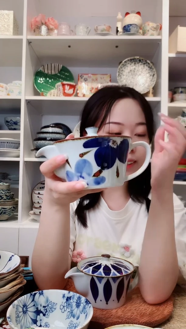 陶瓷翔芳窑柳叶茶壶300m