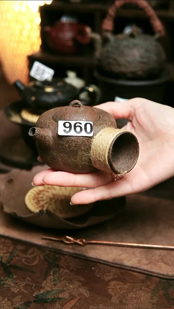 紫砂全手工粉引侧把茶壶140毫升左右