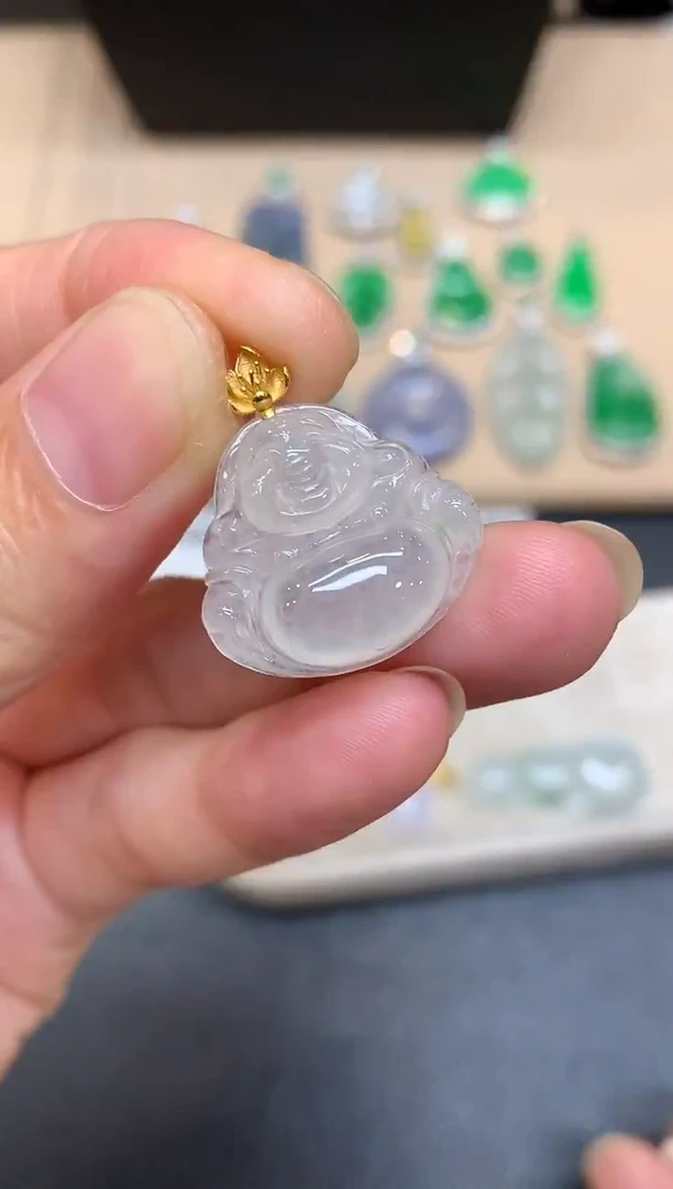 颈饰18K金镶嵌翡翠佛公【无服务费