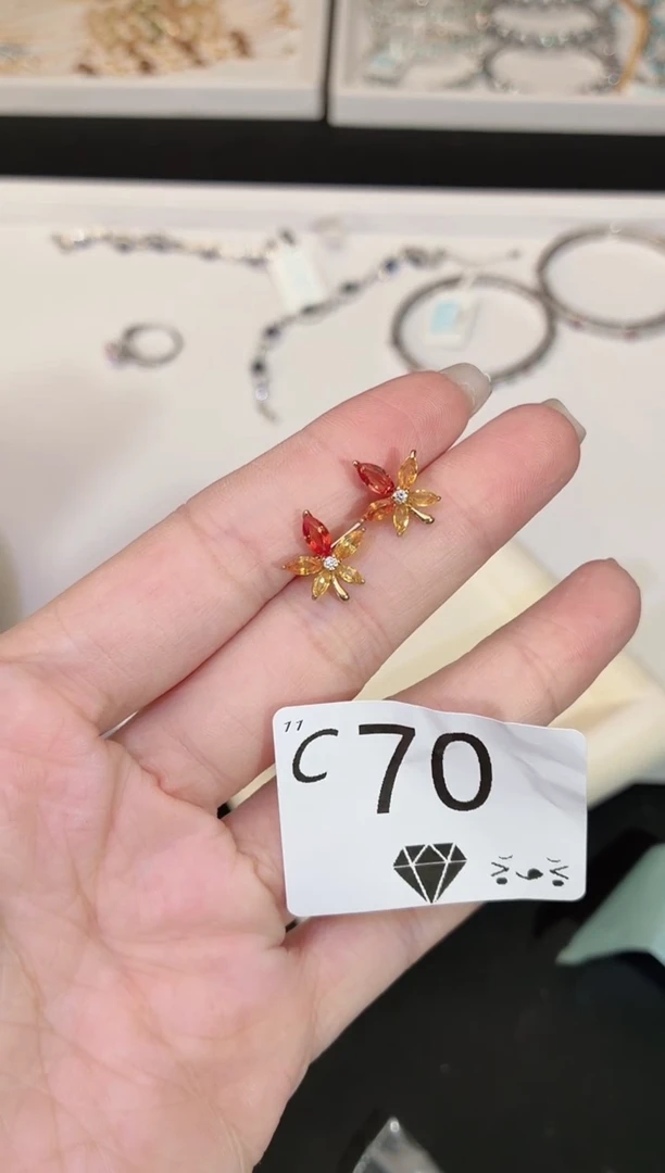 耳饰蓝宝石银S925镶嵌多样性发一C70