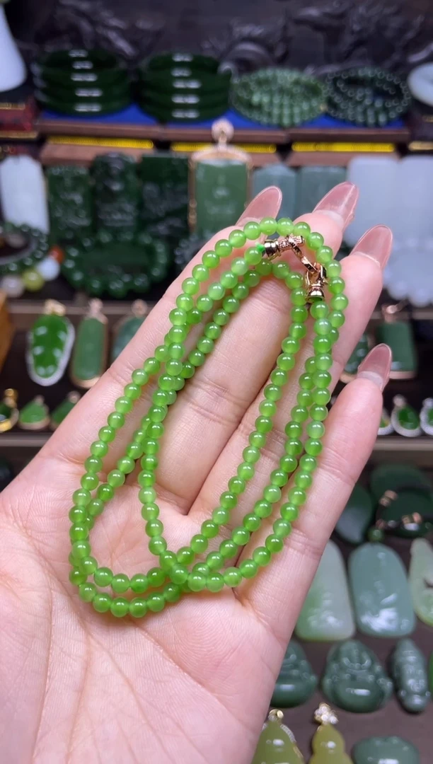 颈饰未镶嵌和田玉（碧玉）苹果绿项链卡4
