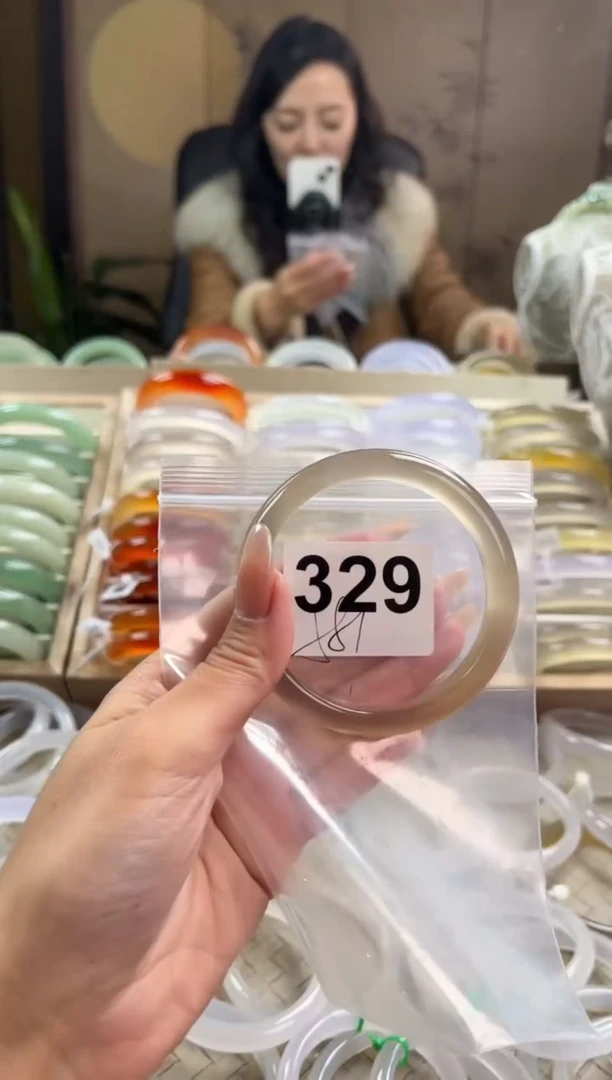 手镯玛瑙/玉髓未镶嵌329