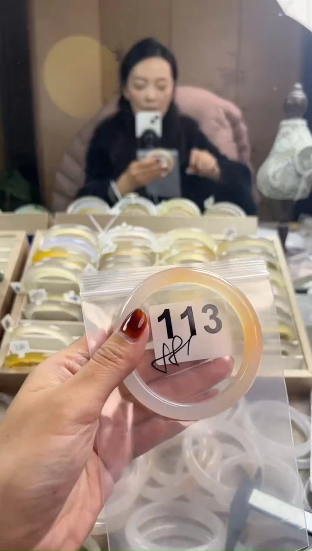 手镯玛瑙/玉髓未镶嵌113