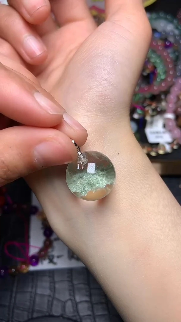 【闪购商品】水晶吊坠(赠链)未镶嵌140