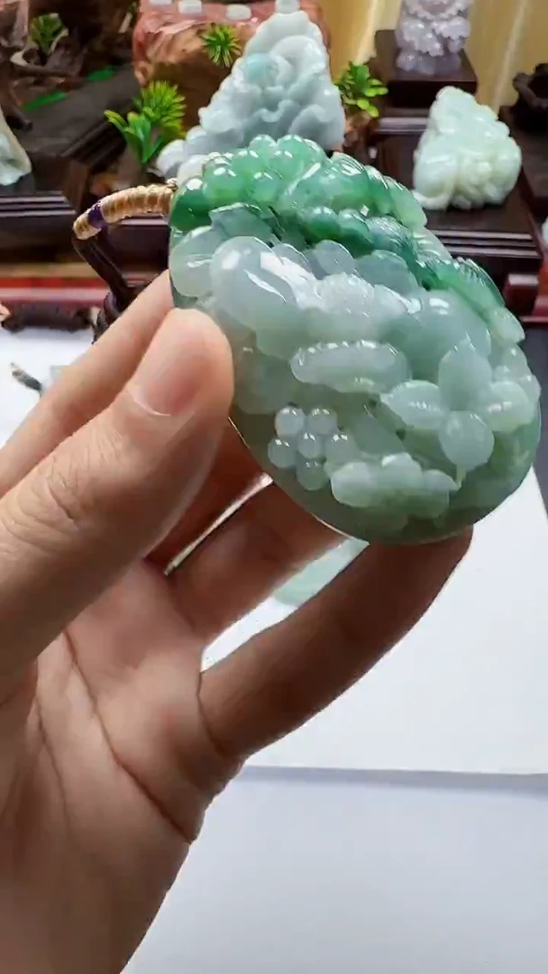 吊坠(不含链)未镶嵌翡翠1