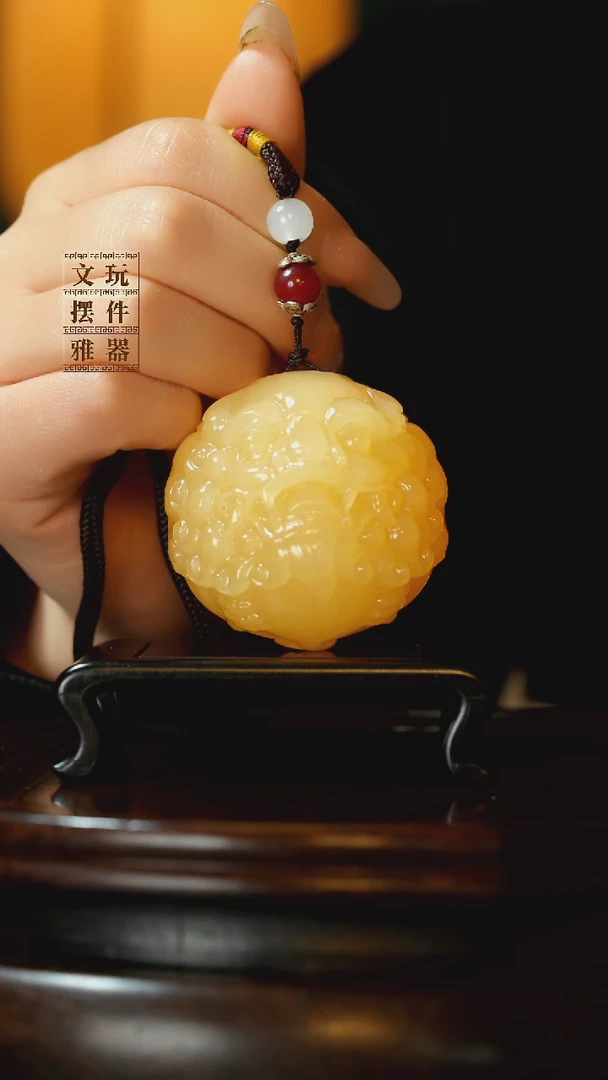 玉《醒狮貔貅》手把件摆件
