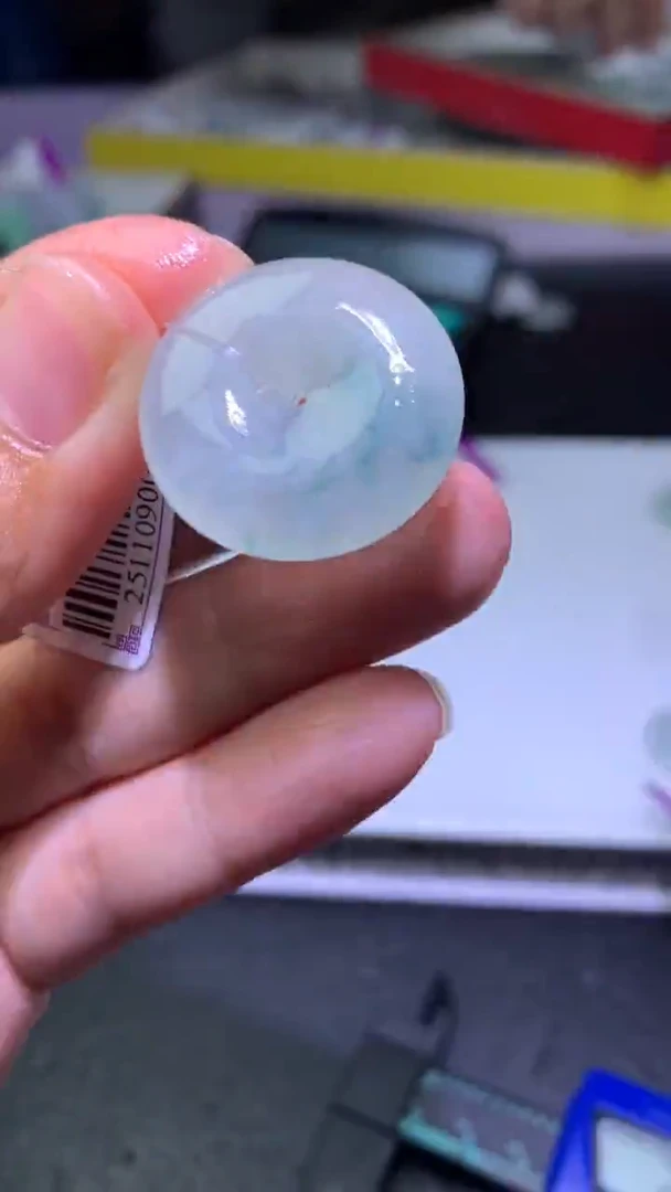 未镶嵌定制翡翠毛货