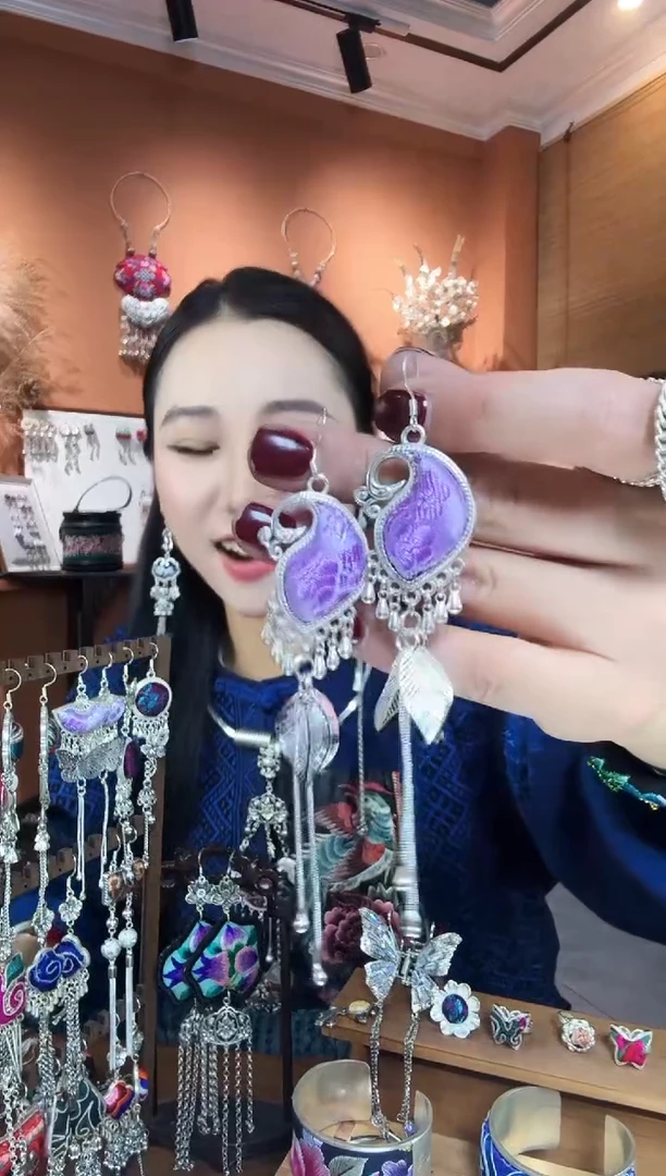 【闪购商品】刺绣纯手工民族风饰品耳环