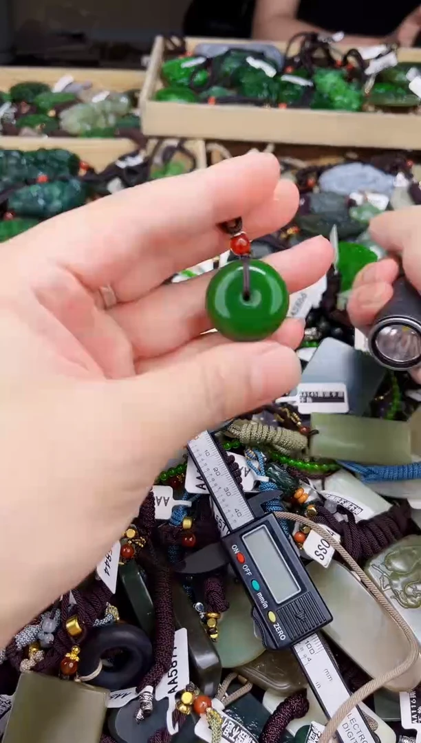 玉未镶嵌一拍一发一