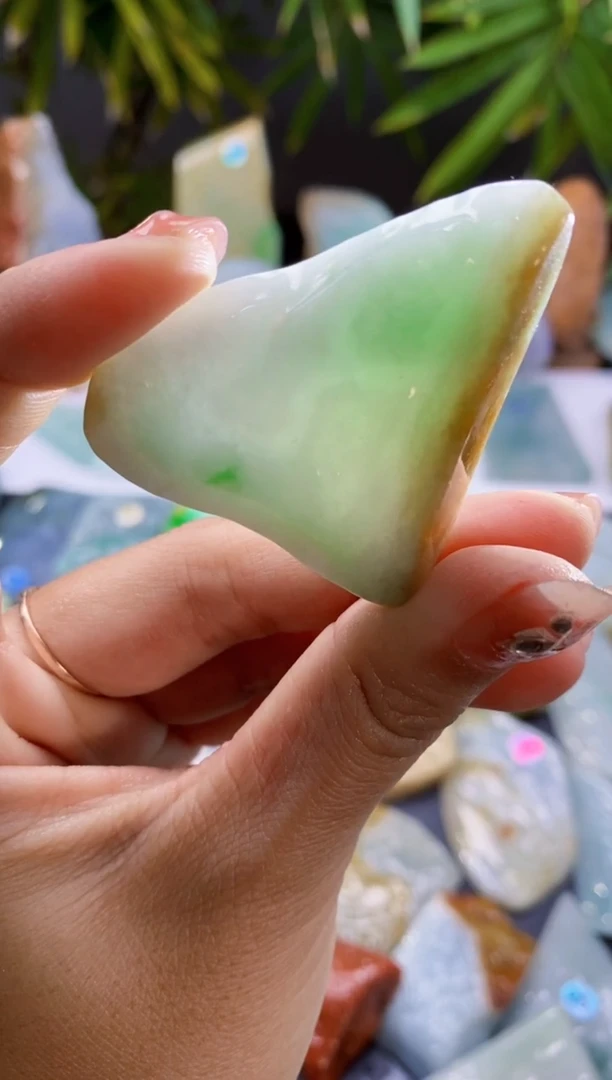 【闪购商品】定制翡翠未镶嵌翡翠