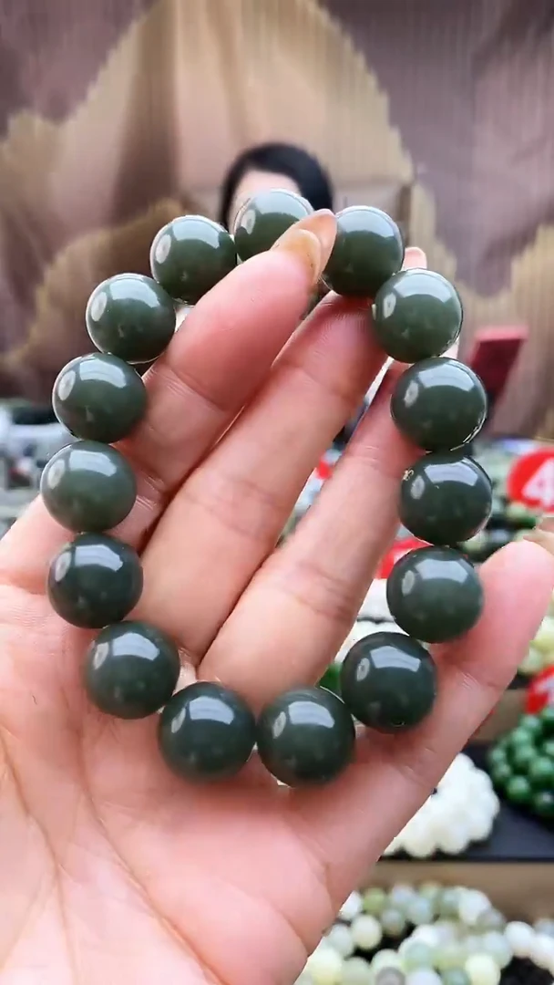 未镶嵌手串和田玉天空蓝14飘糖