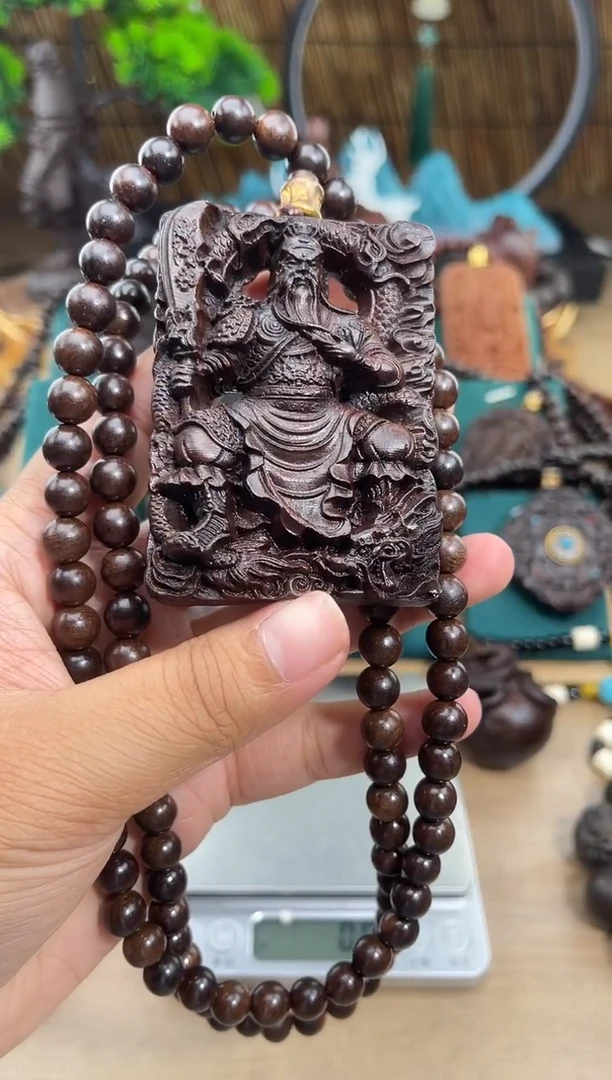 贡木吊坠《巴布亚贡木》新品御龙立刀关公+108颗