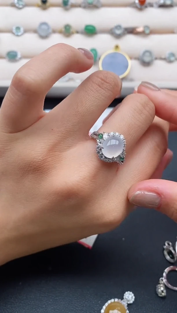 银S925镶嵌戒指翡翠555555+4