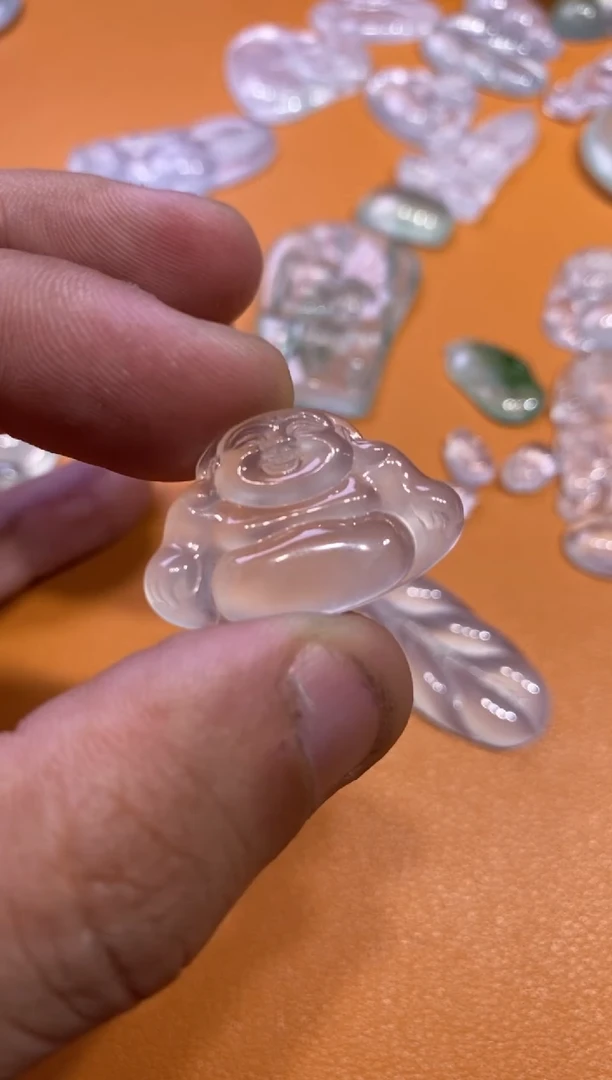 【闪购商品】翡翠吊坠(不含链)未镶嵌佛公3980