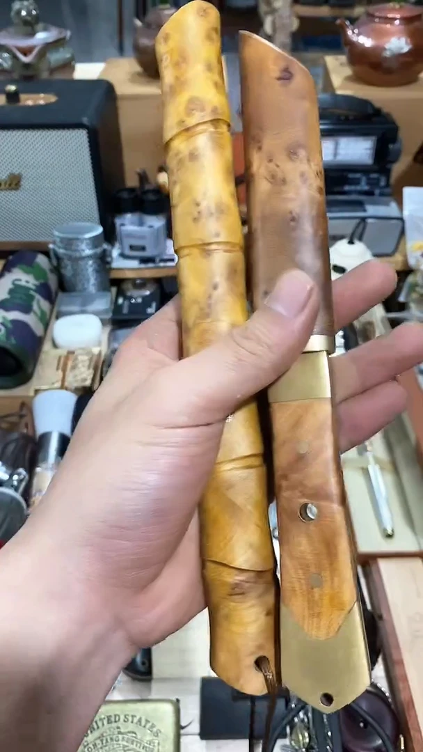 瓷片闪购商品  如图所示