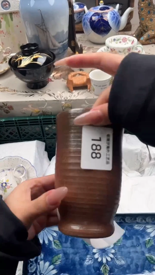 瓷片阿**?M         188