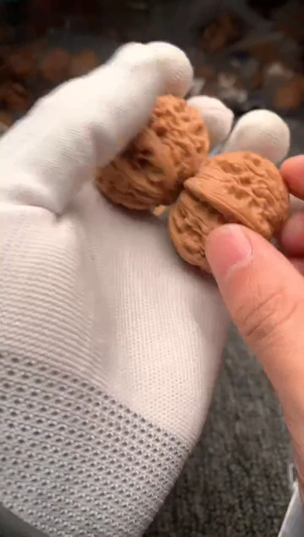 【闪购商品】文玩核桃吊坠磨盘