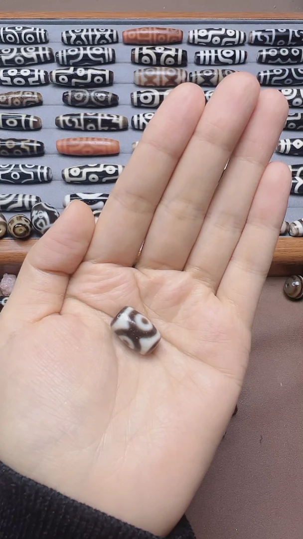 未镶嵌玛瑙/玉髓珠宝奇石野****猪行运3眼桶珠