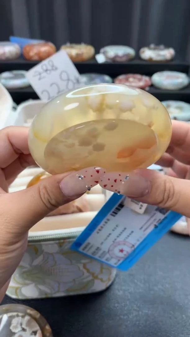 未镶嵌手镯石英质玉（60-61圈口）赠送镯心