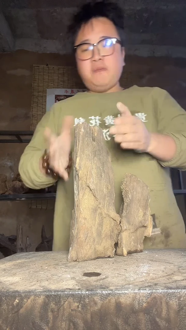 香榧木未****”紫柚木原木