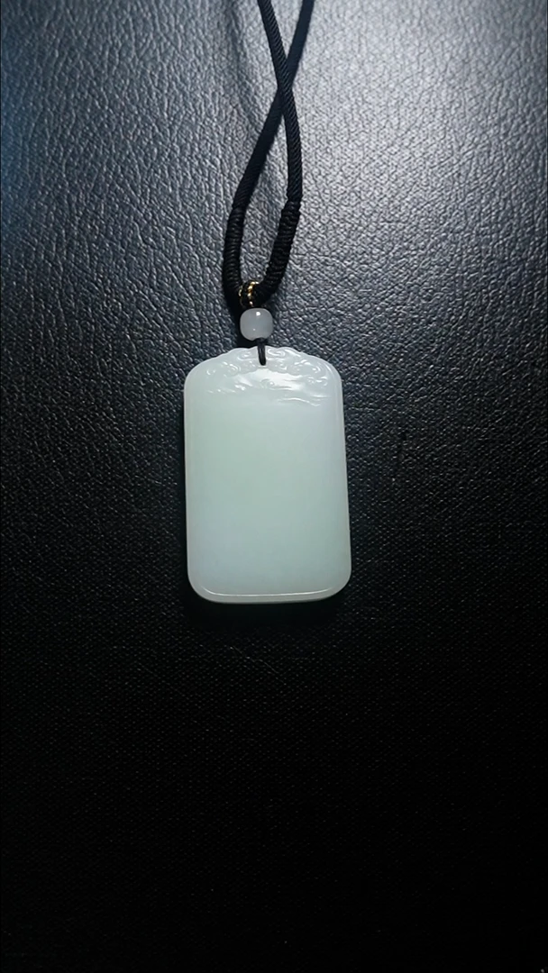 颈饰未镶嵌和田玉无事牌