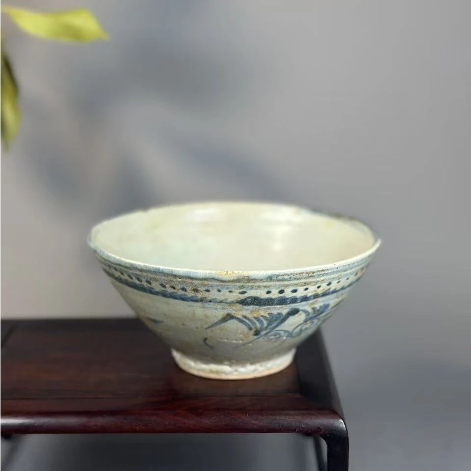 10:明中期青花折枝花卉纹碗