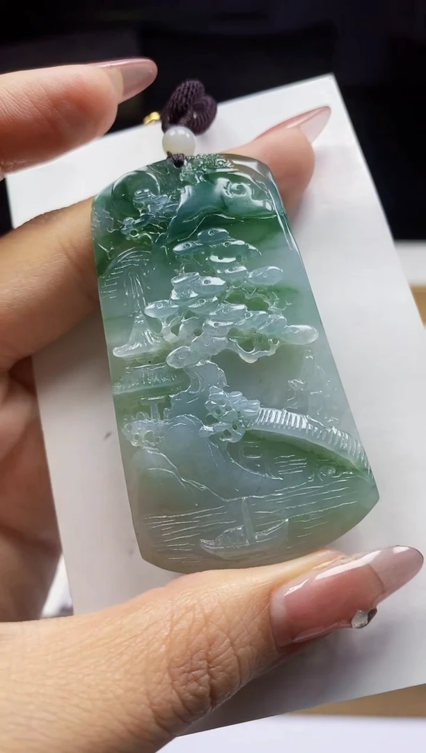 翡翠未镶嵌颈饰翡翠A货