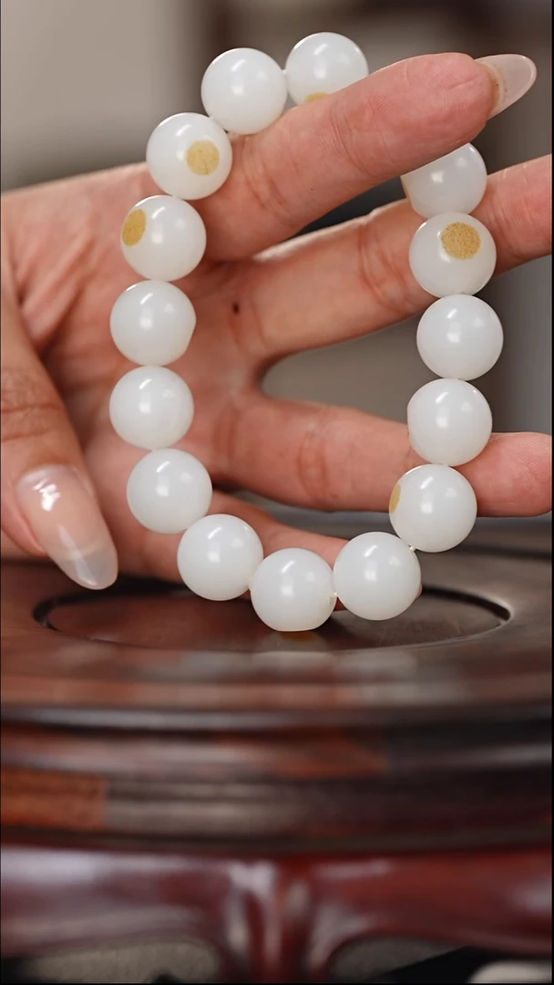 未镶嵌和田玉挂件和田玉