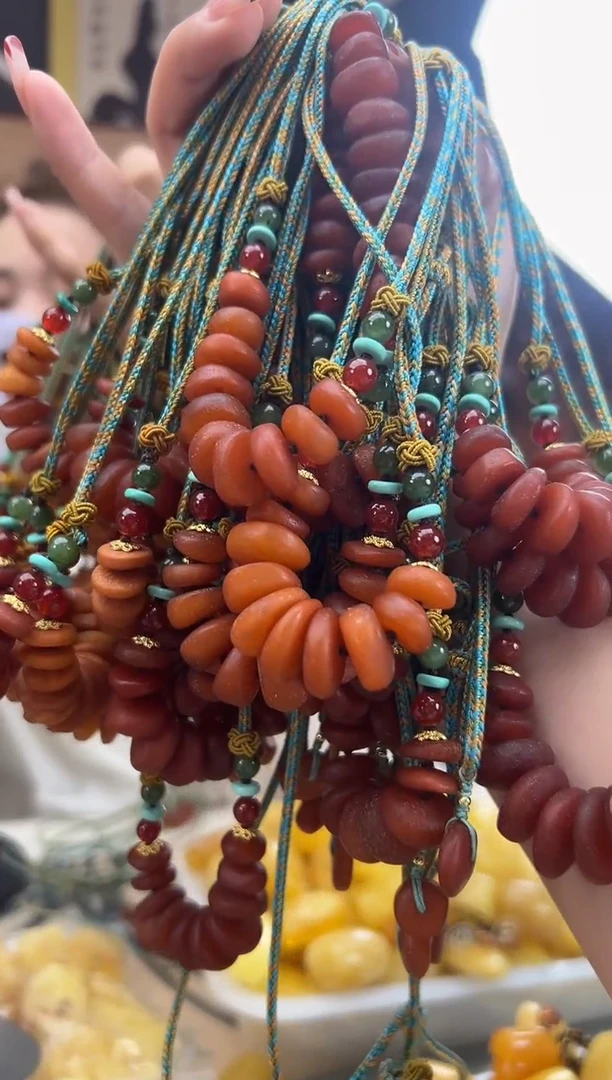 【闪购商品】琥珀裸石未镶嵌蜜蜡锁骨链多样性发一条