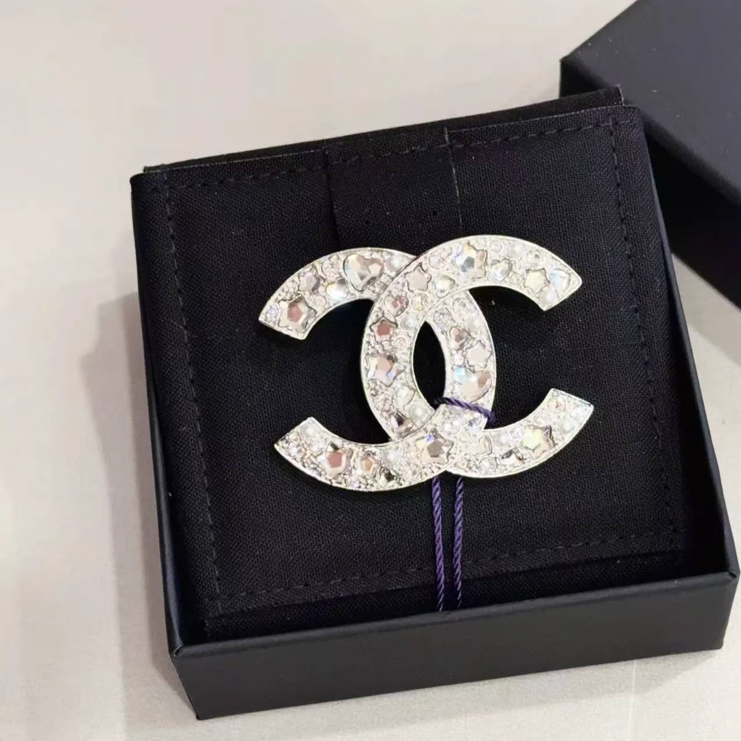 99新 Chanel/香奈儿 7姐专场/25P 银色双C 星星水钻胸针