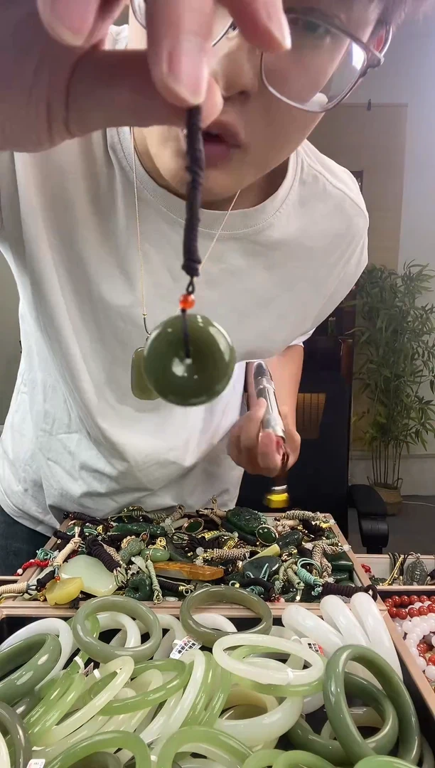 颈饰未镶嵌和田玉多样性拍一发一  77