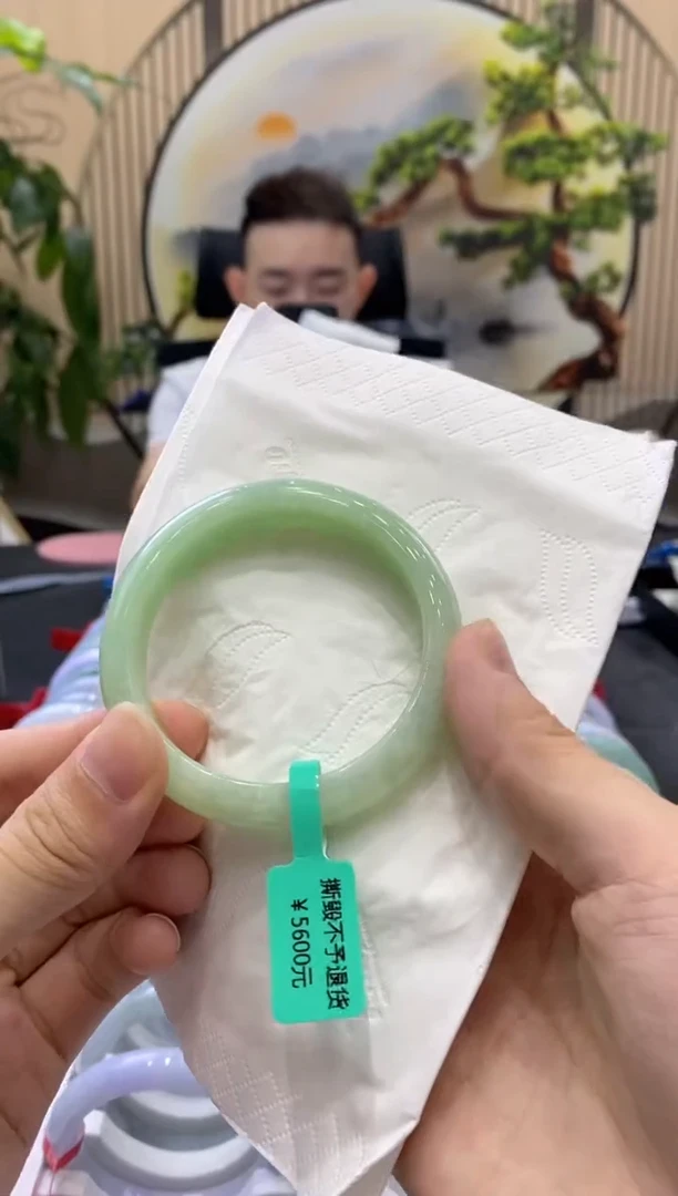 翡翠手镯未镶嵌9455