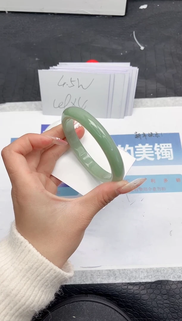 【闪购商品】石英质玉手镯未镶嵌H318-62.4